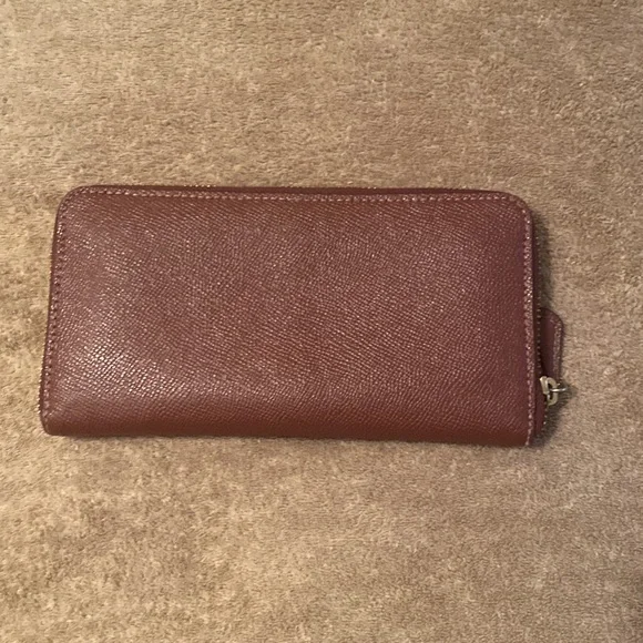 Burgundy coach wallet - Picture 2 of 4